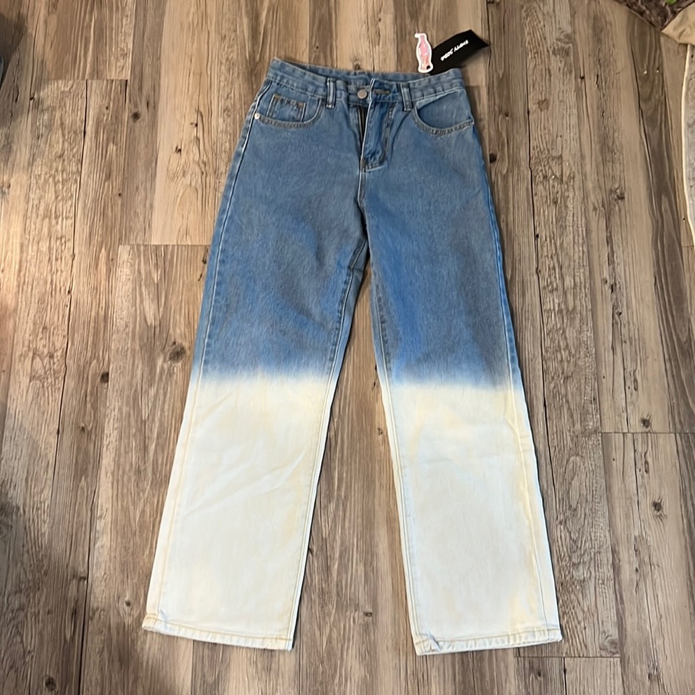 Two toned dip dyed jeans.